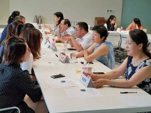 健康咨詢臺企行 義診服務(wù)暖人心